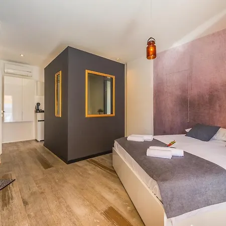 In Old Town By Belmont Realty Frühstückspension 4*