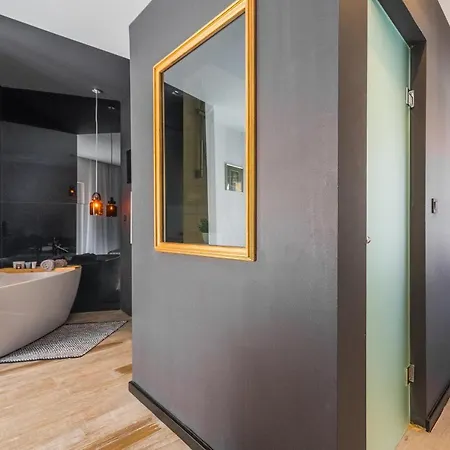 In Old Town By Belmont Realty Oda ve Kahvaltı Zadar