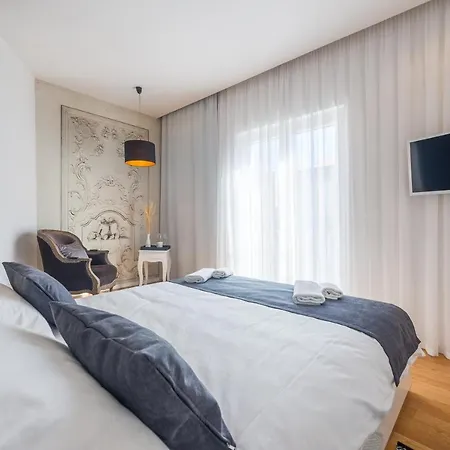 In Old Town By Belmont Realty Oda ve Kahvaltı