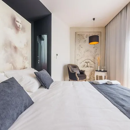 In Old Town By Belmont Realty 4* 扎达尔