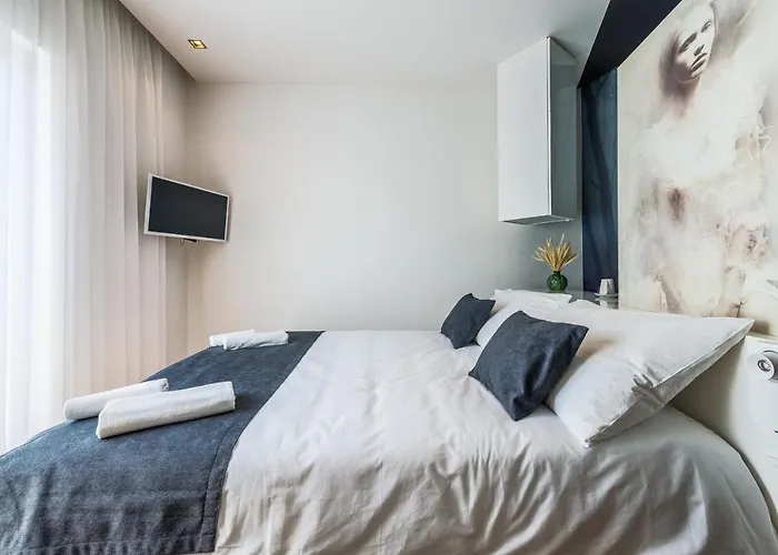 In Old Town By Belmont Realty ベッド・アンド・ブレックファスト ザダル