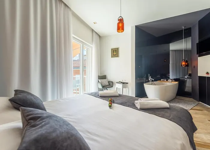 In Old Town By Belmont Realty krevet i doručak 4*