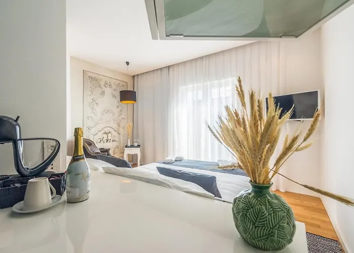 In Old Town By Belmont Realty krevet i doručak